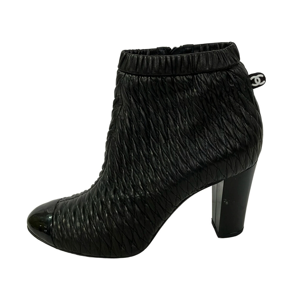 Chanel Black White Lambskin Boots #319801C63B